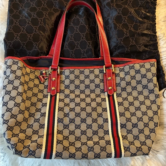 Authentic Gucci tote ( came from Japan) - ships from USA ❤️ - Picture 12 of 12